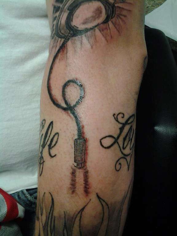 306087_459433967460392_714933085_n