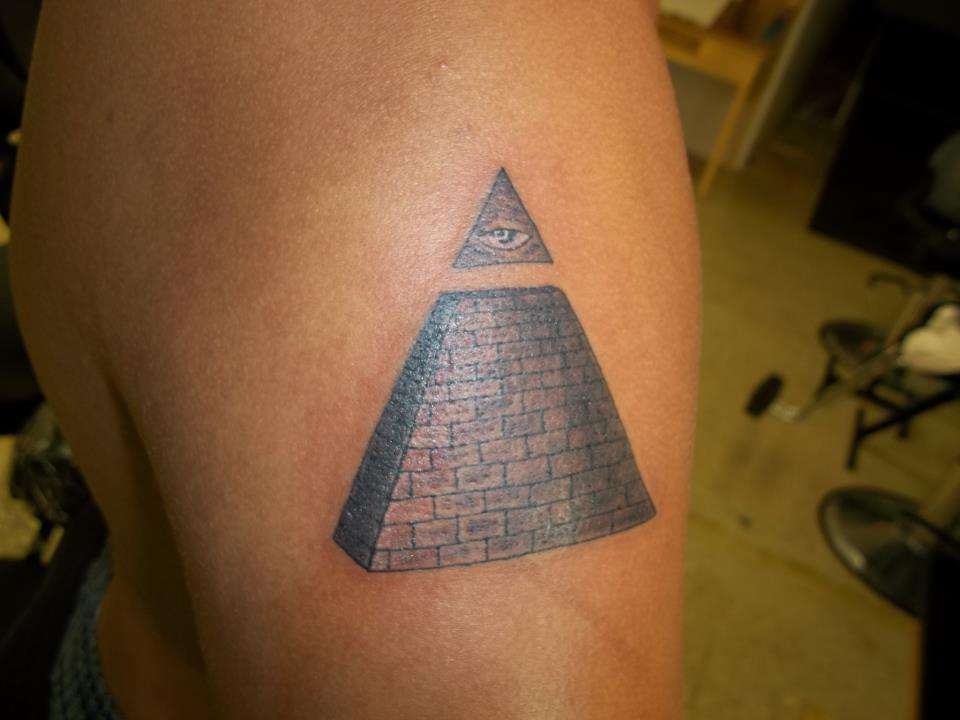 580840_269071279880188_944239806_n