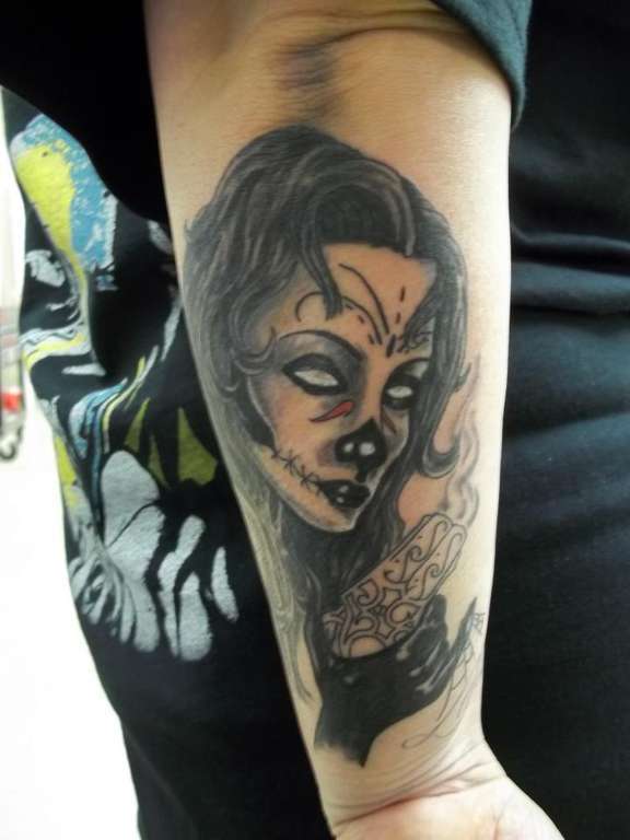 303845_263925677061415_9418301_n