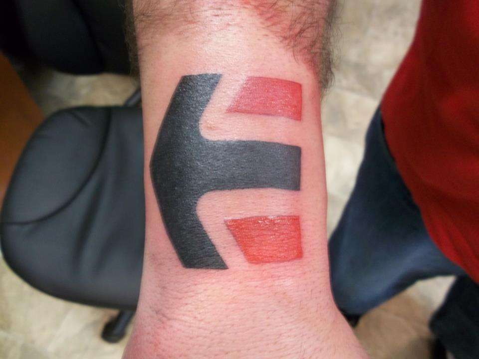 297345_250304938423489_222638473_n