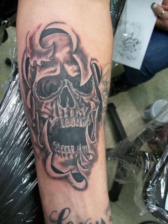 148584_305871162866866_1178429534_n