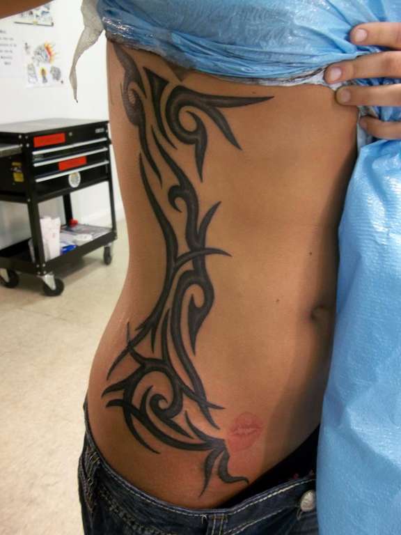 525737_273700212750628_350011094_n