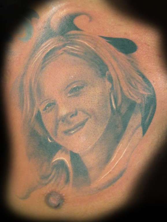 549296_438619006207428_225764151_n