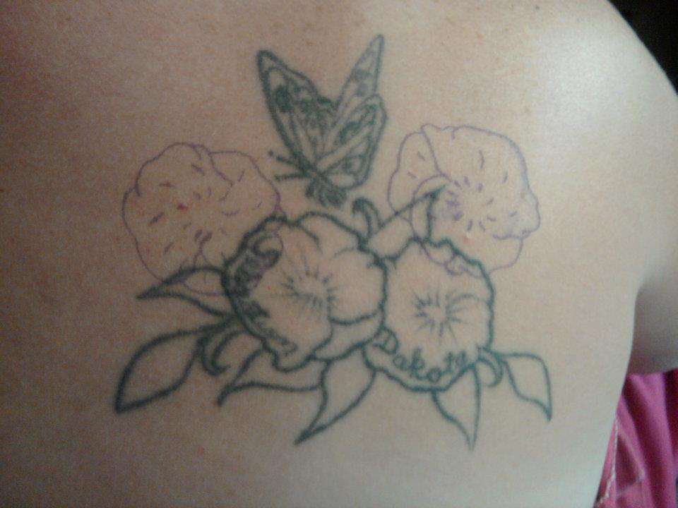 296422_266135376754115_1972966033_n