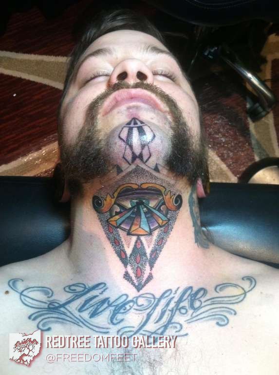 65646_610907208938830_1437486566_n