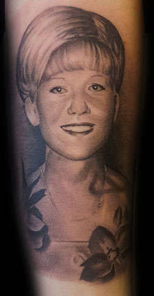 Club-tattoo-angel-las-vegas-portrait-1