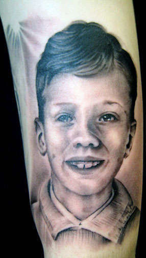 Club-tattoo-angel-galindo-san-francisco-portraits-14