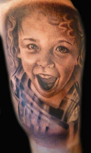 Club-tattoo-angel-galindo-san-francisco-portraits-3