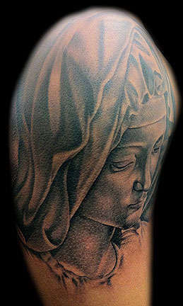 Club-tattoo-derek-rubright-las-vegas-planet-hollywood-miracle-mile-shops-101