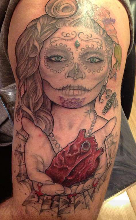 883830_184494708365143_589635980_o