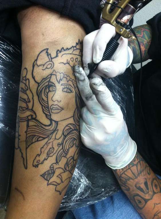 993061_358663604256591_296329852_n