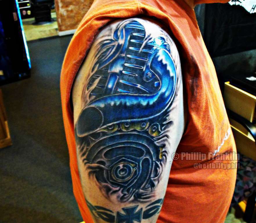 156421_582030331808465_2022251810_n