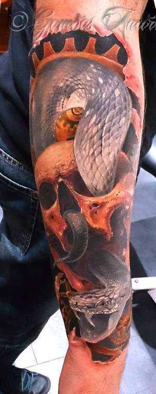 Gombi-skull-snake