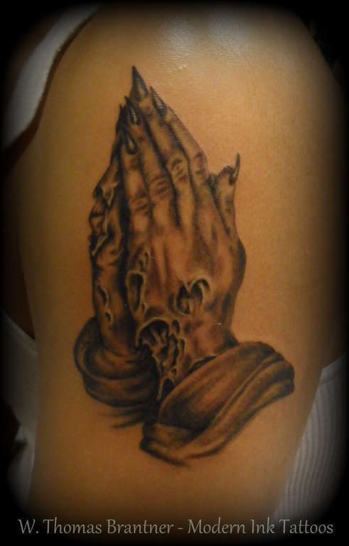 Devil_praying_hands