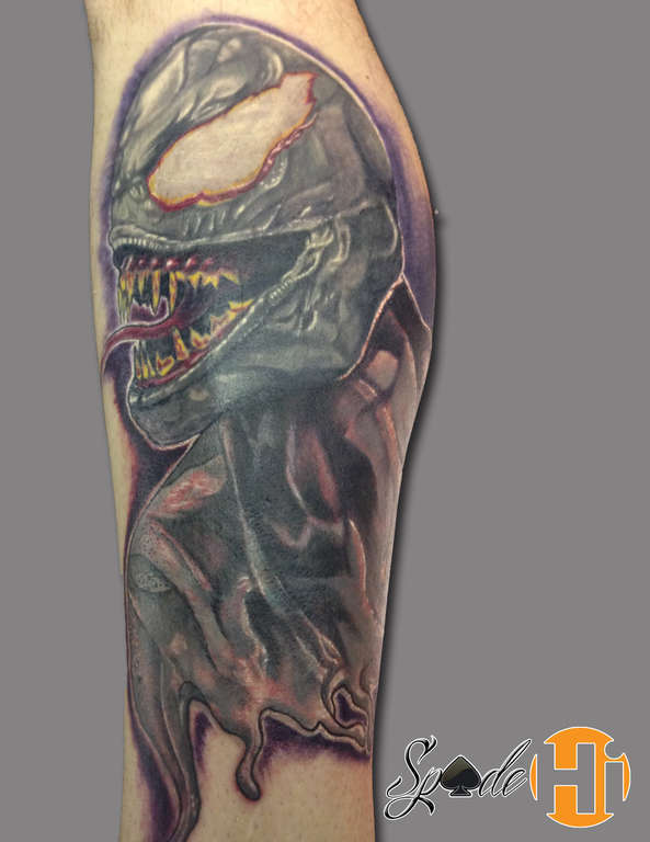 Venom-tattoo-leg-hyperink-studios-spade