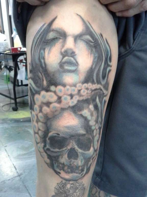 1093936_10151732100913904_2084717786_o