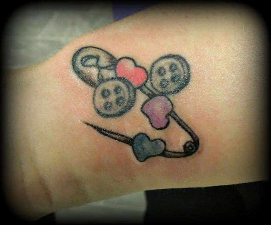 923432_250507425090305_363146007_n