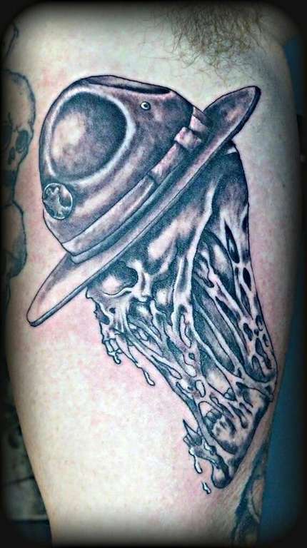 946677_253134608160920_1180108305_n