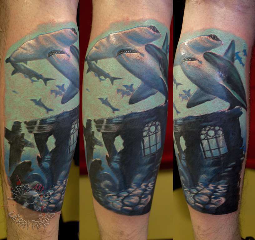 Hammerhead_shark_underwater_tattoo_artist_panama_city_best_shop