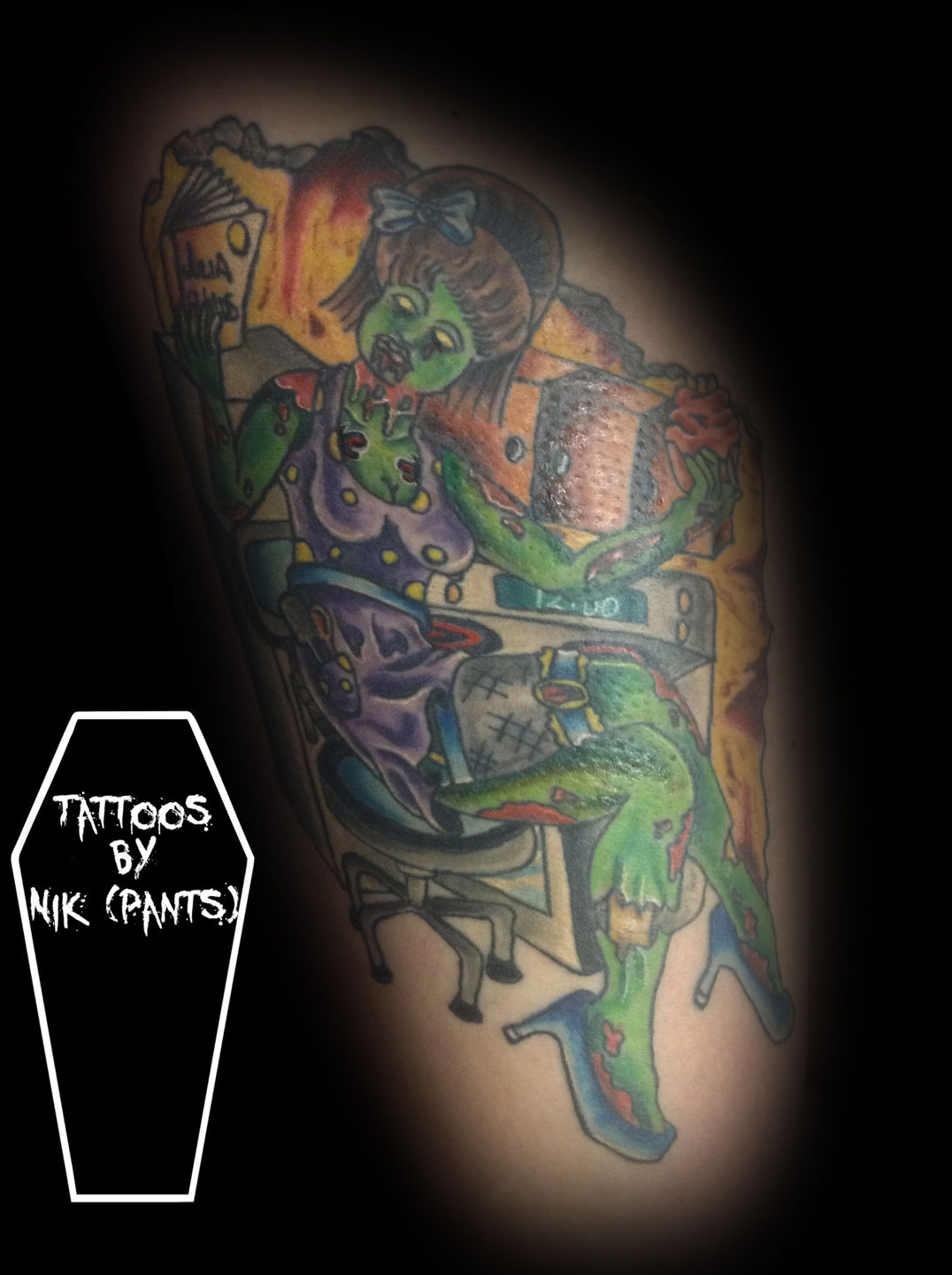 Zombie_pin_up_finished_2