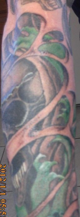 Skin_stretched_skull_tattoo