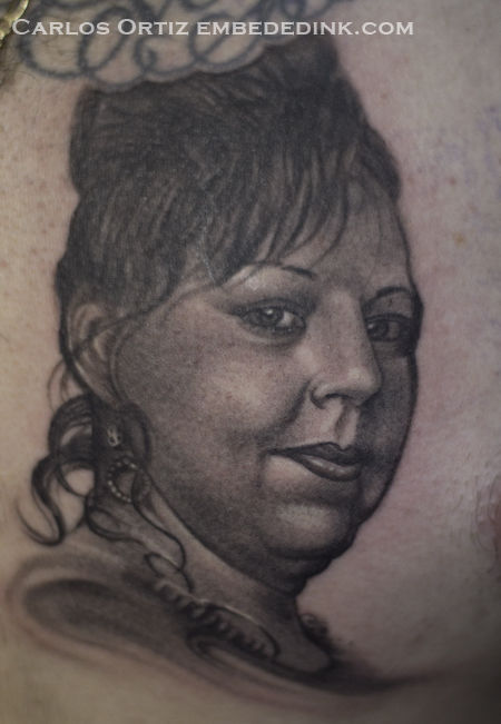 Mother_portrait_looney_by_carlos_ortiz