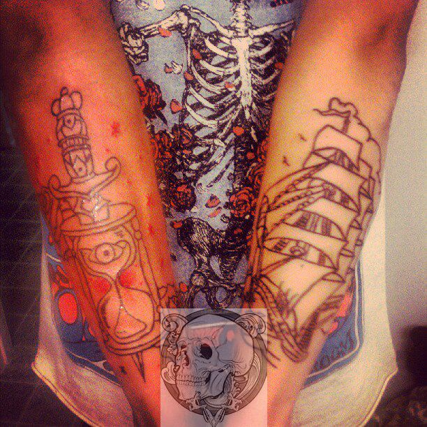 420947_411153952271212_1382930582_n