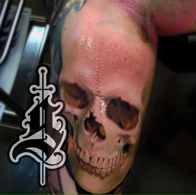 Skull_tattoo_nikko_hurtado_jason_frieling