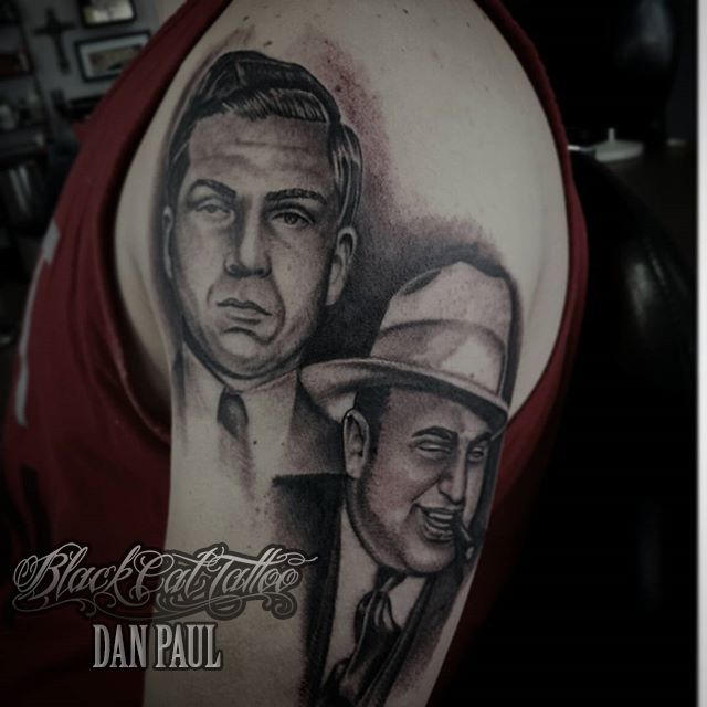 12716935_1561798487480093_1414946478_n