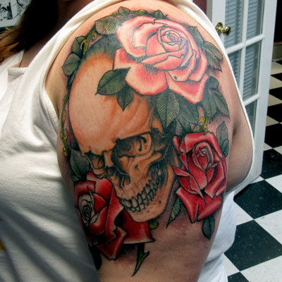 Skull-roses-tattoo-peter-anderson-the-bell-rose-tattoo-and-piercing-mobile-alabama