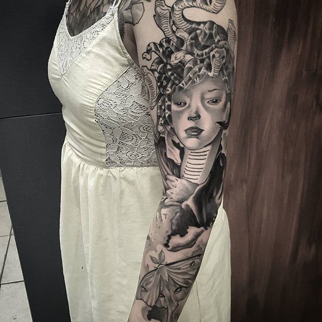 11349462_405778722966681_1169403417_n