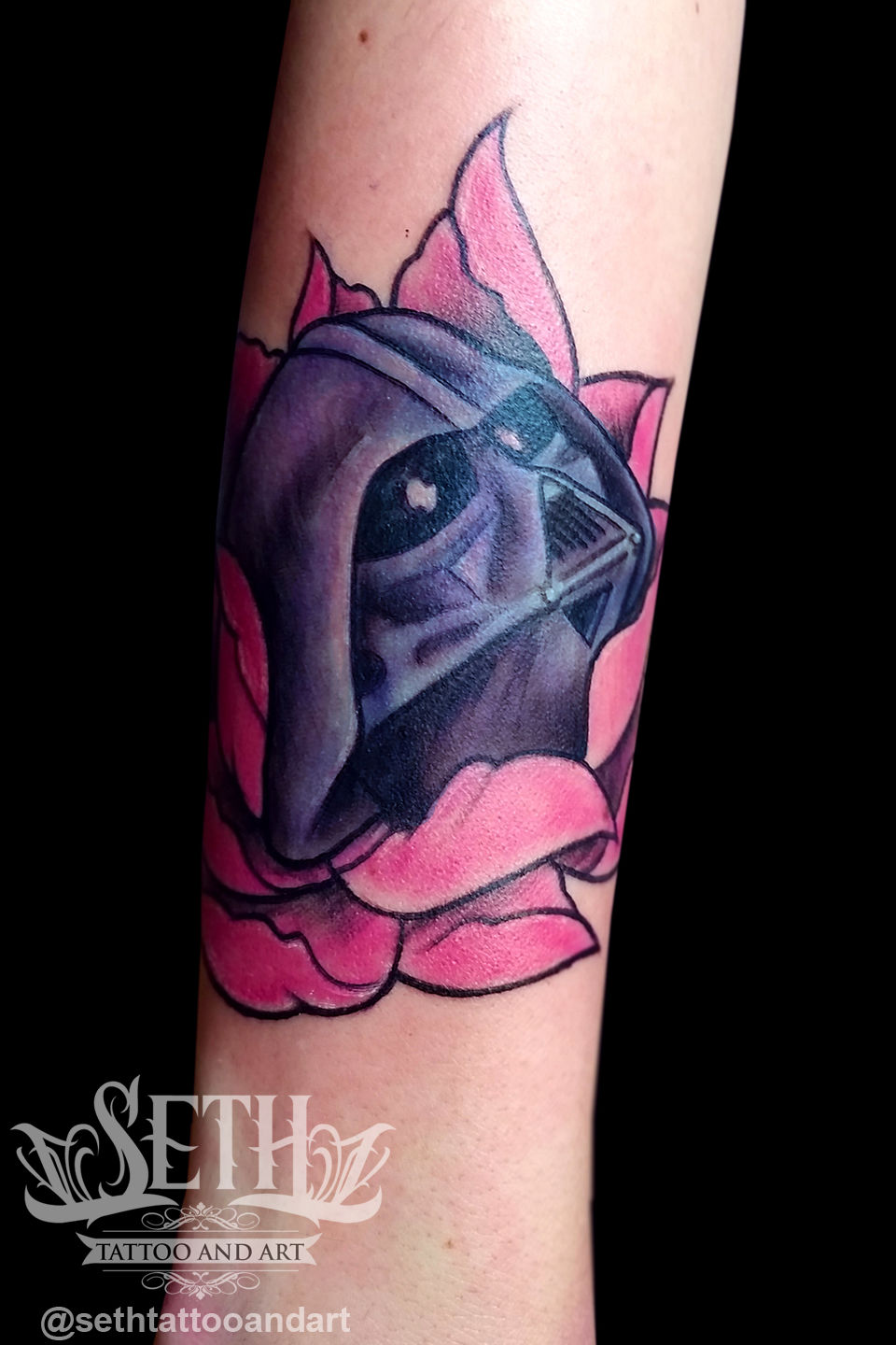 Darth_vader_flower_tattoo_starwars_star_wars_jedi_vader_flower_empire_strikes_back_lucas_film_tattoo_tattooed_ink_inked_seth_tattoo_seth_michael