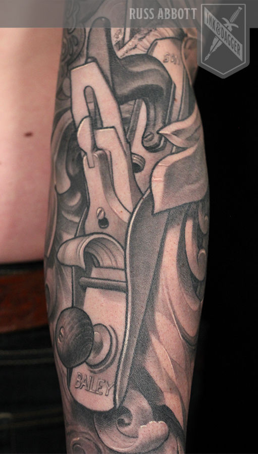 Woodworking_planer_carving_scrollwork_carpenter_black_gray_tattoo_sleeve_russ_abbott_detail