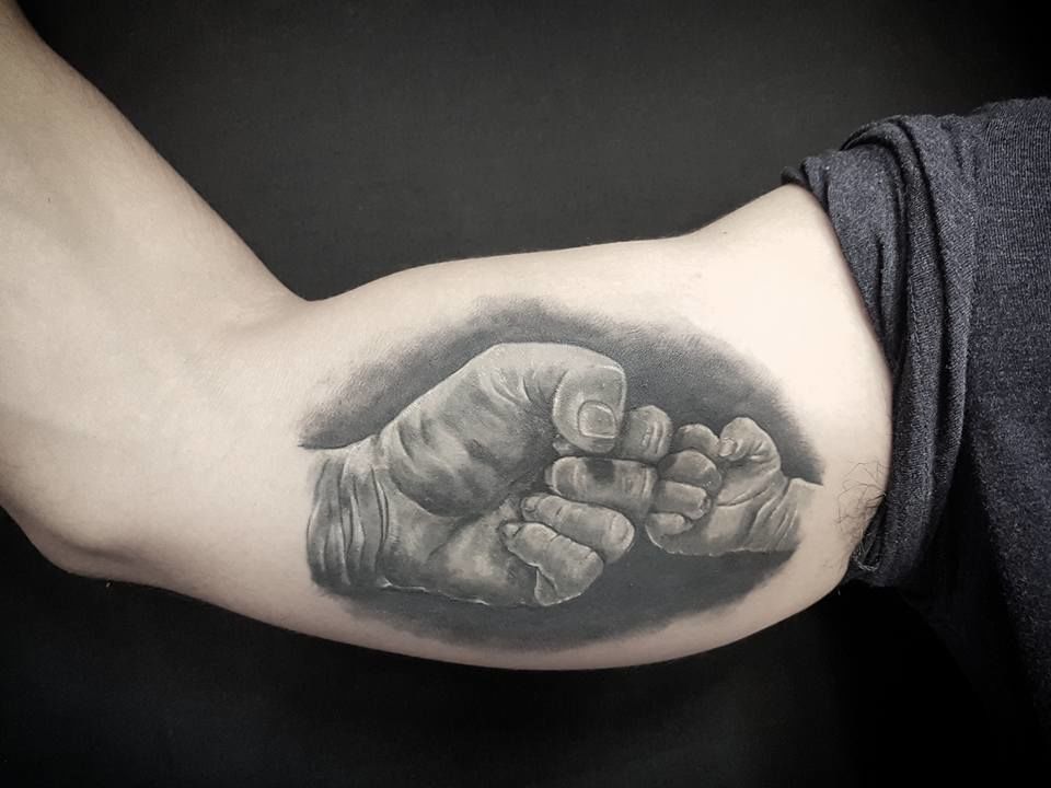 18620075_834096253413762_4902346316075339222_n