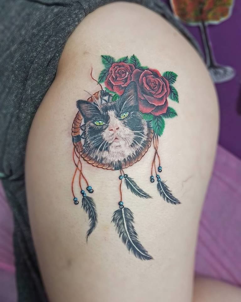 18813321_837660999723954_85218230882449087_n