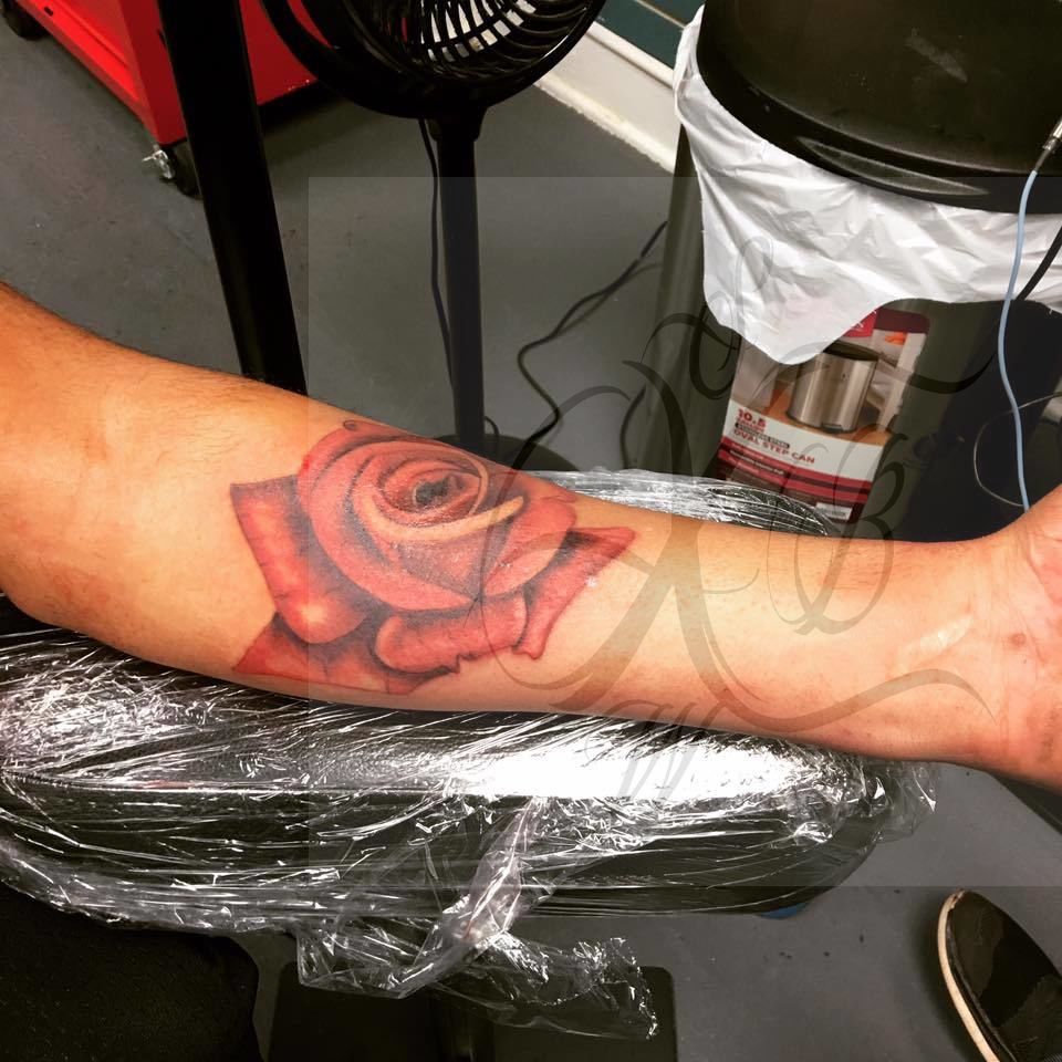 Realistic_rose_tattoo