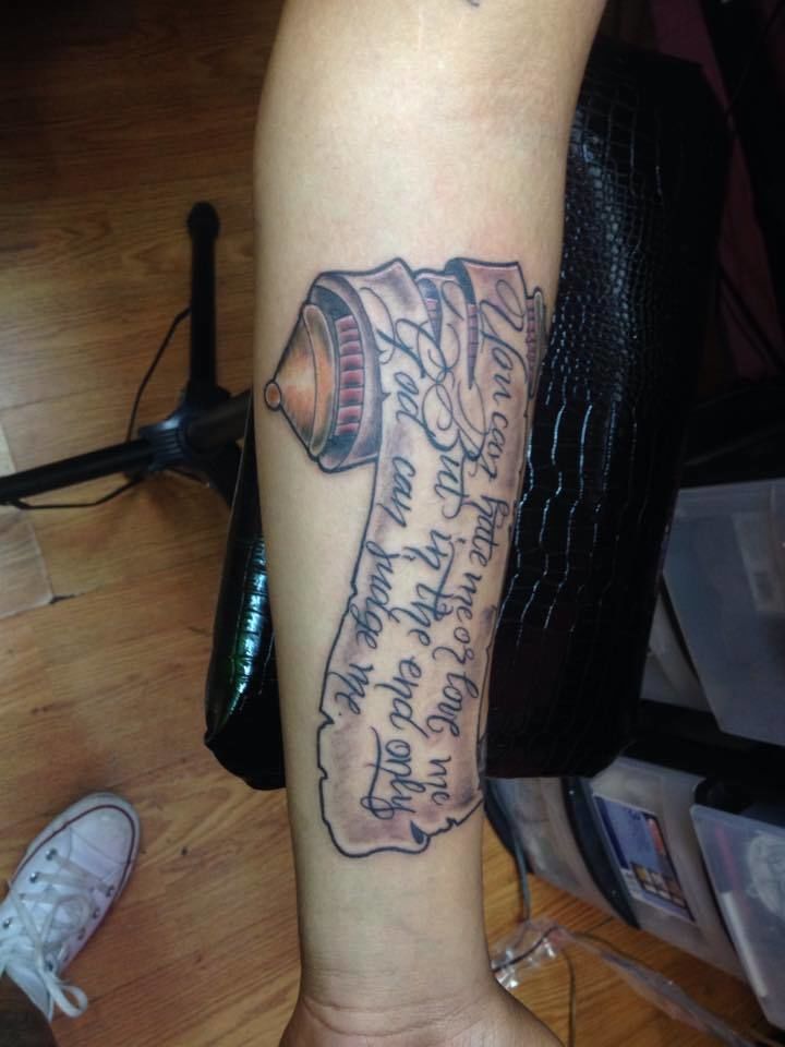 11223603_900380480017457_1328477280363224727_n