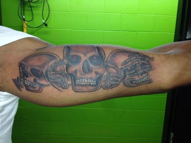 1468811_558000917627035_104947878_n