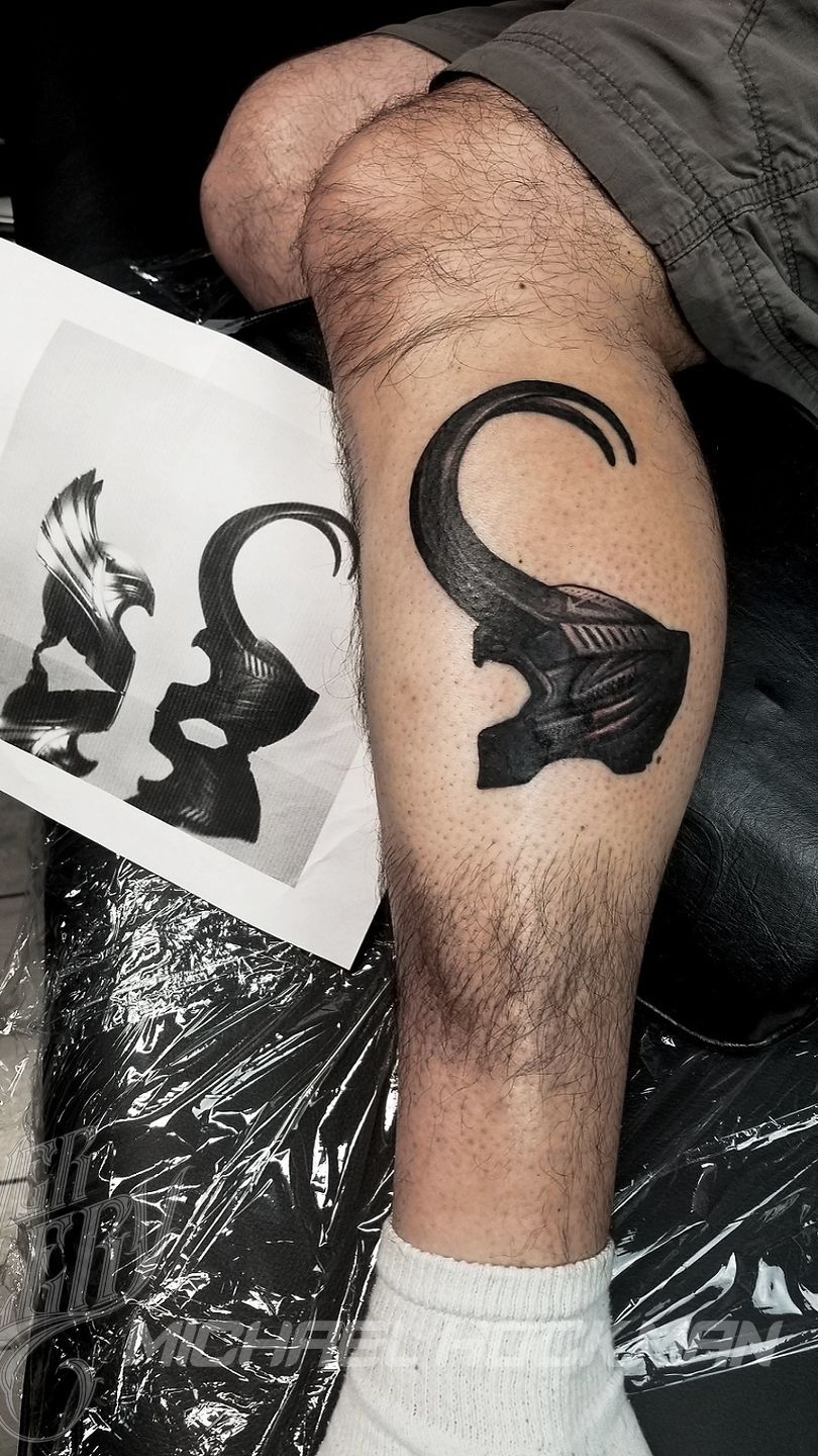 Michael_hockman_mh-tattoos_carmel_indiana_tattoo_black-and-grey-tattoo_loki-helmet_loki-tattoo_marvel_marvel-tattoo_indianapolis-tattoo_illustrative-realism-tattoo