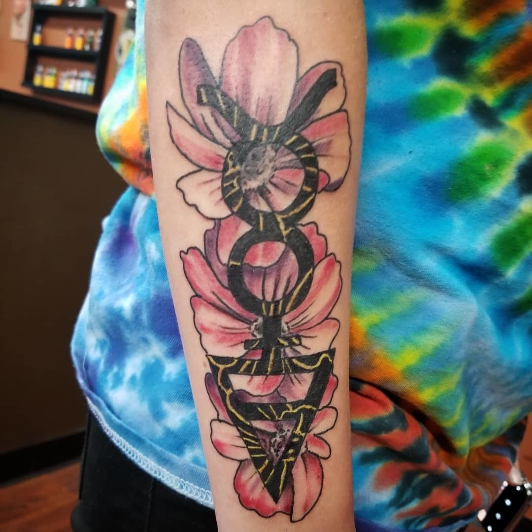 39111119_520037231742610_8137953785914851328_n