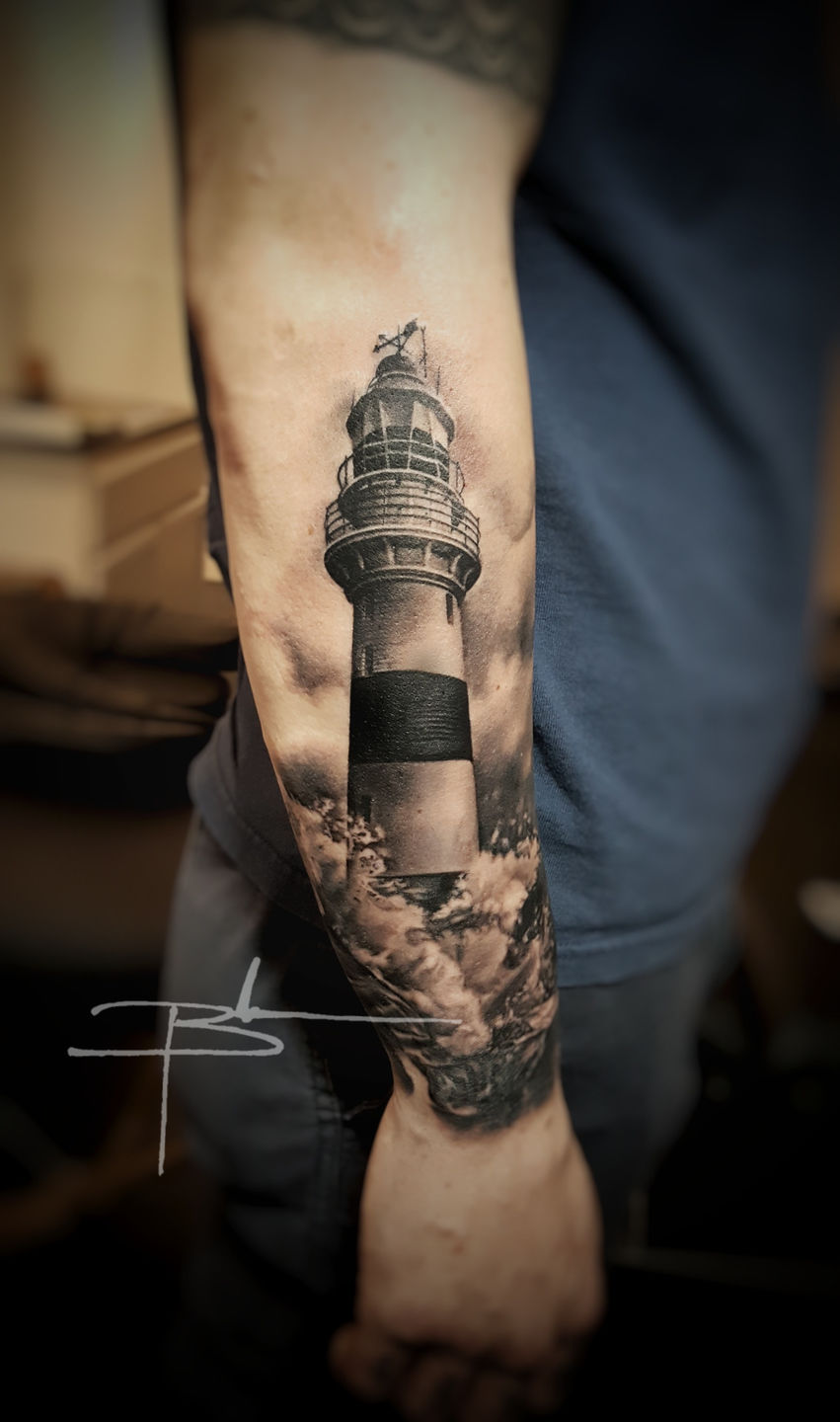 Lighthouse-01