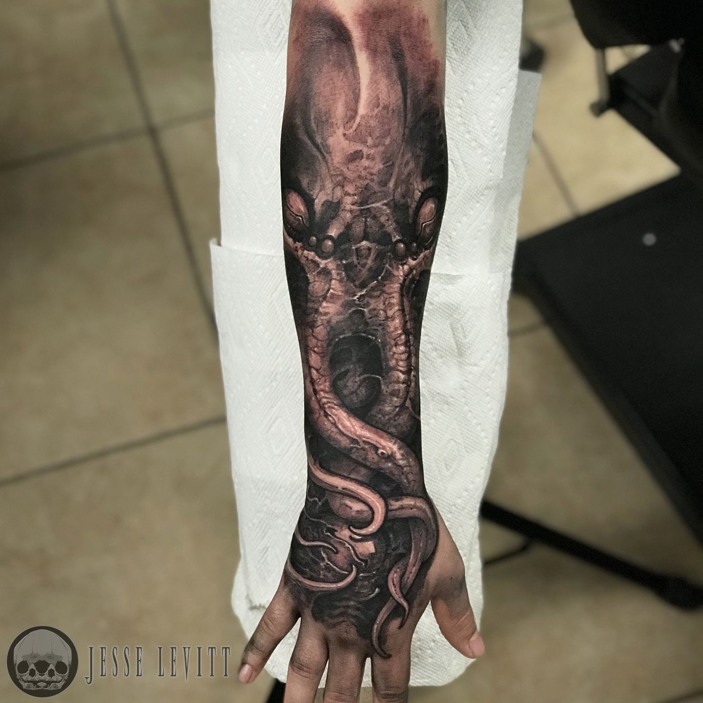 7e3cb69c-2c36-40e9-89b2-8fa003b60939