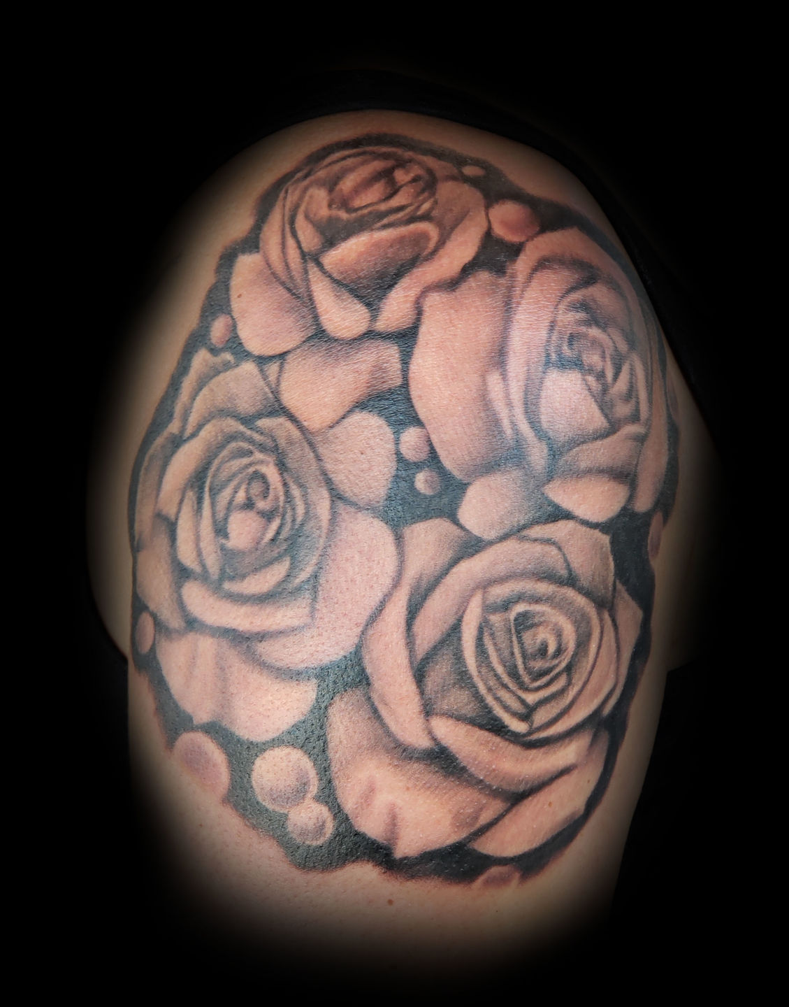 Roses_shoulder