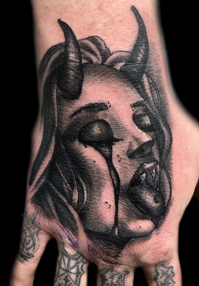 Best-tattoo-shops-artists-las-vegas-tattoos-inner-visions-danny-valens-hand