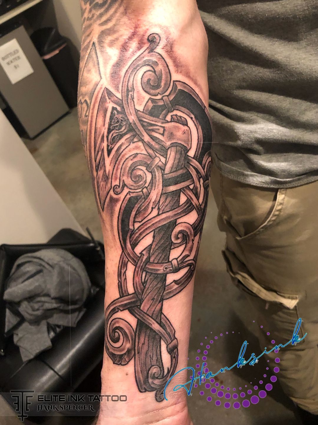 241243a4-0f5a-42e6-acb7-a1fe75e8a456