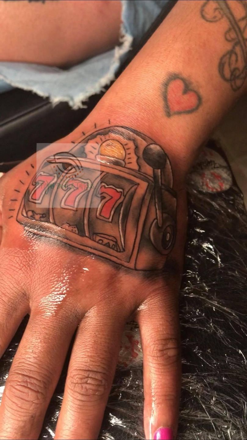 552e0447-4a5f-46a0-a8f5-27855bd763c0