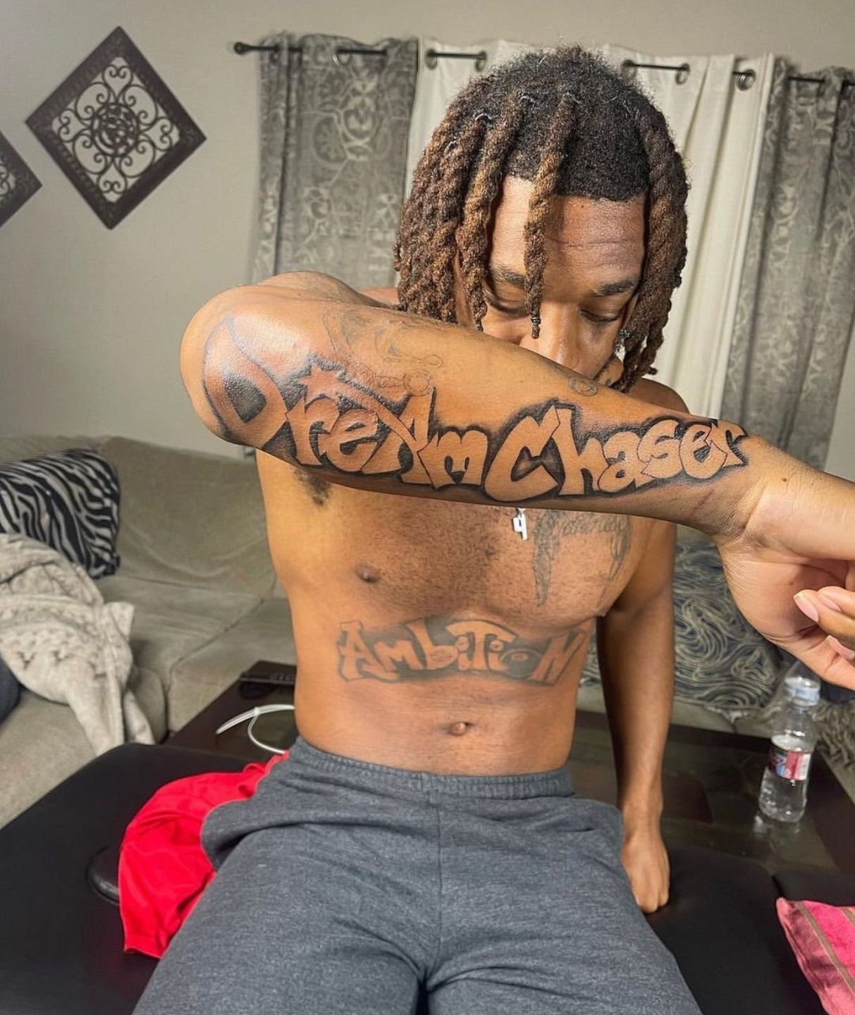 Ccd092bd-558c-4f82-8cd1-4b96f179c420