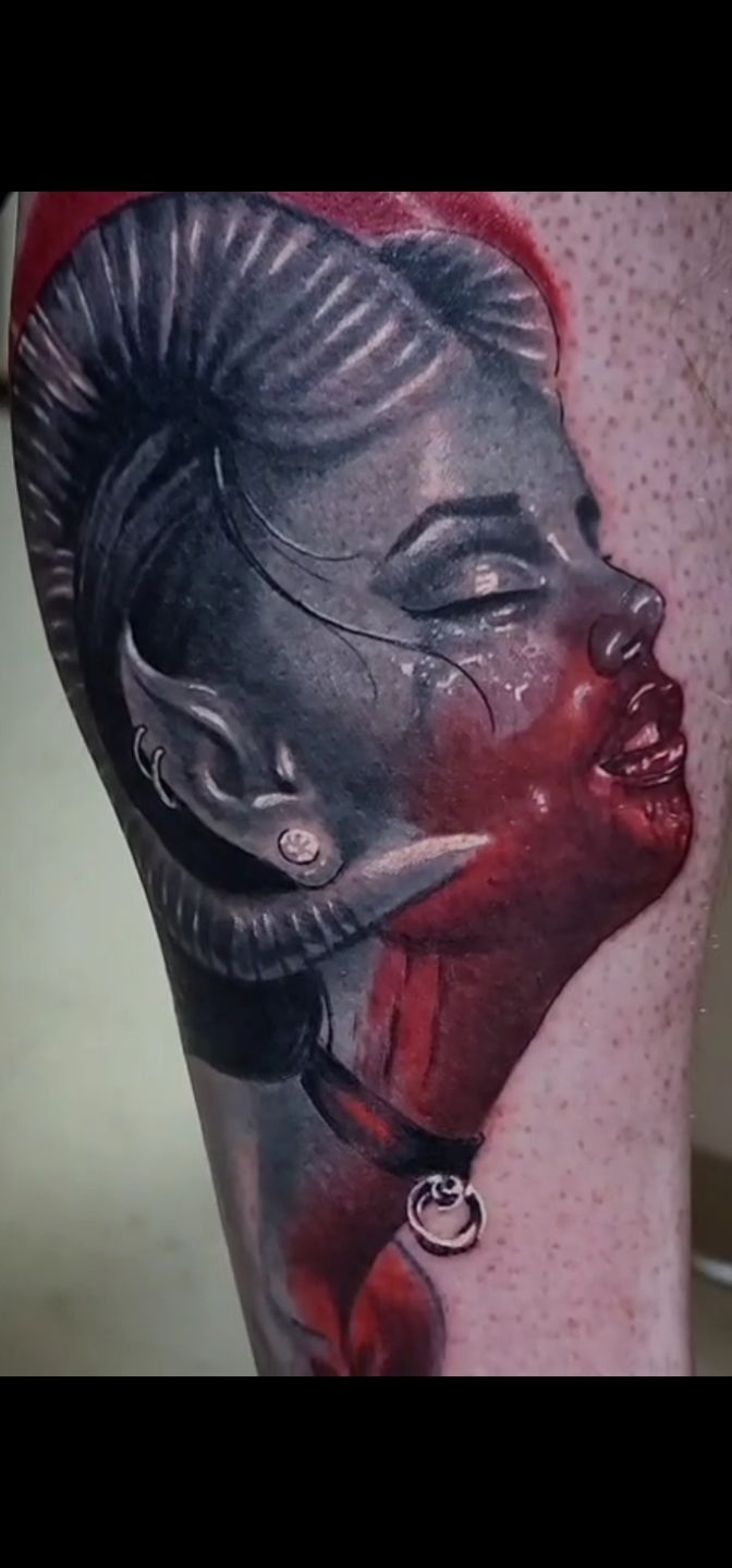 Screenshot_20220629-180117_video_player