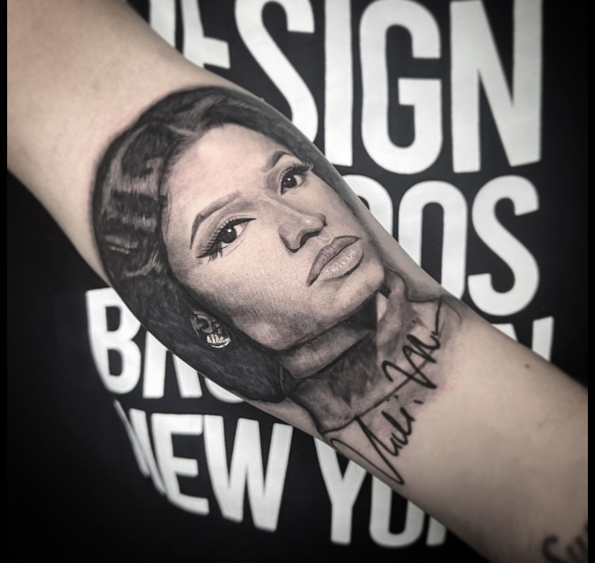 855d5859-be6f-425f-a20d-9a74d4d6c27a