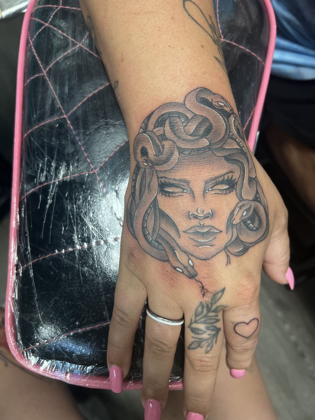 2b4271c5-8be4-4d47-9fb9-c5a0c0caa584